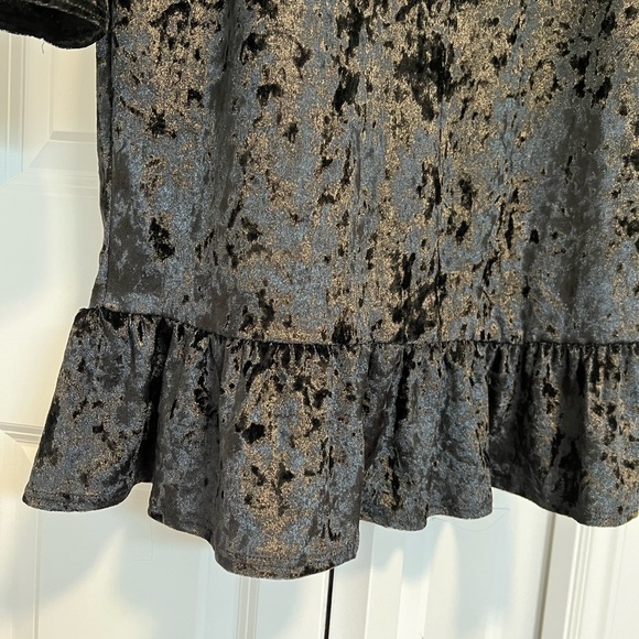 ‼️SOLD‼️Black Dress - Picture 2 of 4